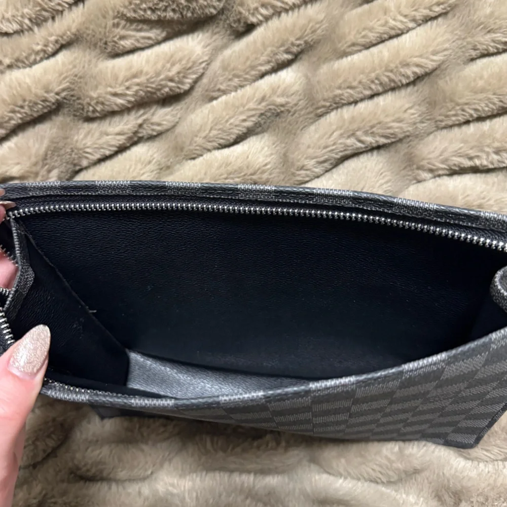Damier Graphite Canvas Pouch - Gray/Black